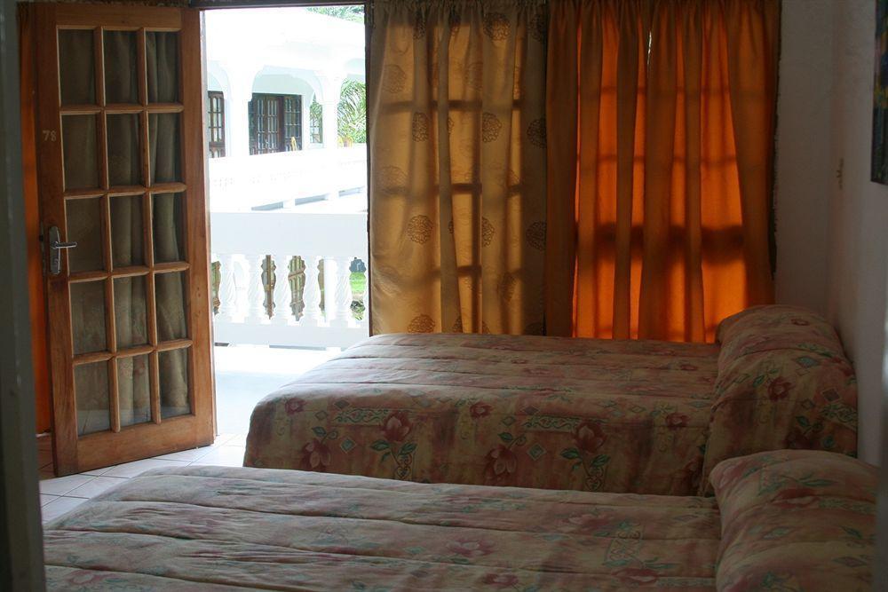 Pure Oasis Resort Negril Esterno foto